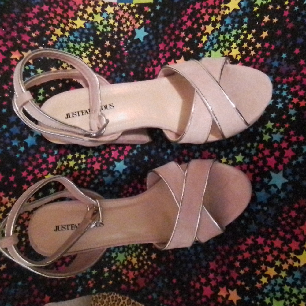 Shoes - Picture 2 of 5